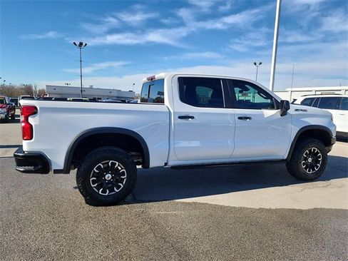 Certified 2022 Chevrolet Silverado 1500 ZR2 w/ Technology Package image 2