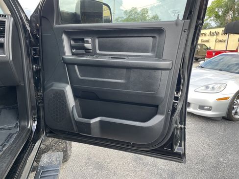 Used 2013 RAM 2500 Tradesman w/ Chrome Appearance Group AWD/4WD image 28