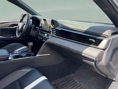 Used 2025 Toyota Camry SE w/ Convenience Package FWD image 32
