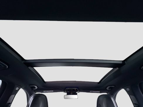 New 2026 Mercedes-Benz GLC 300 4MATIC image 23