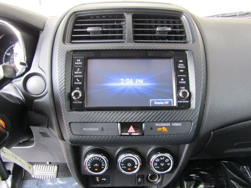 Used 2018 Mitsubishi Outlander Sport ES FWD image 16