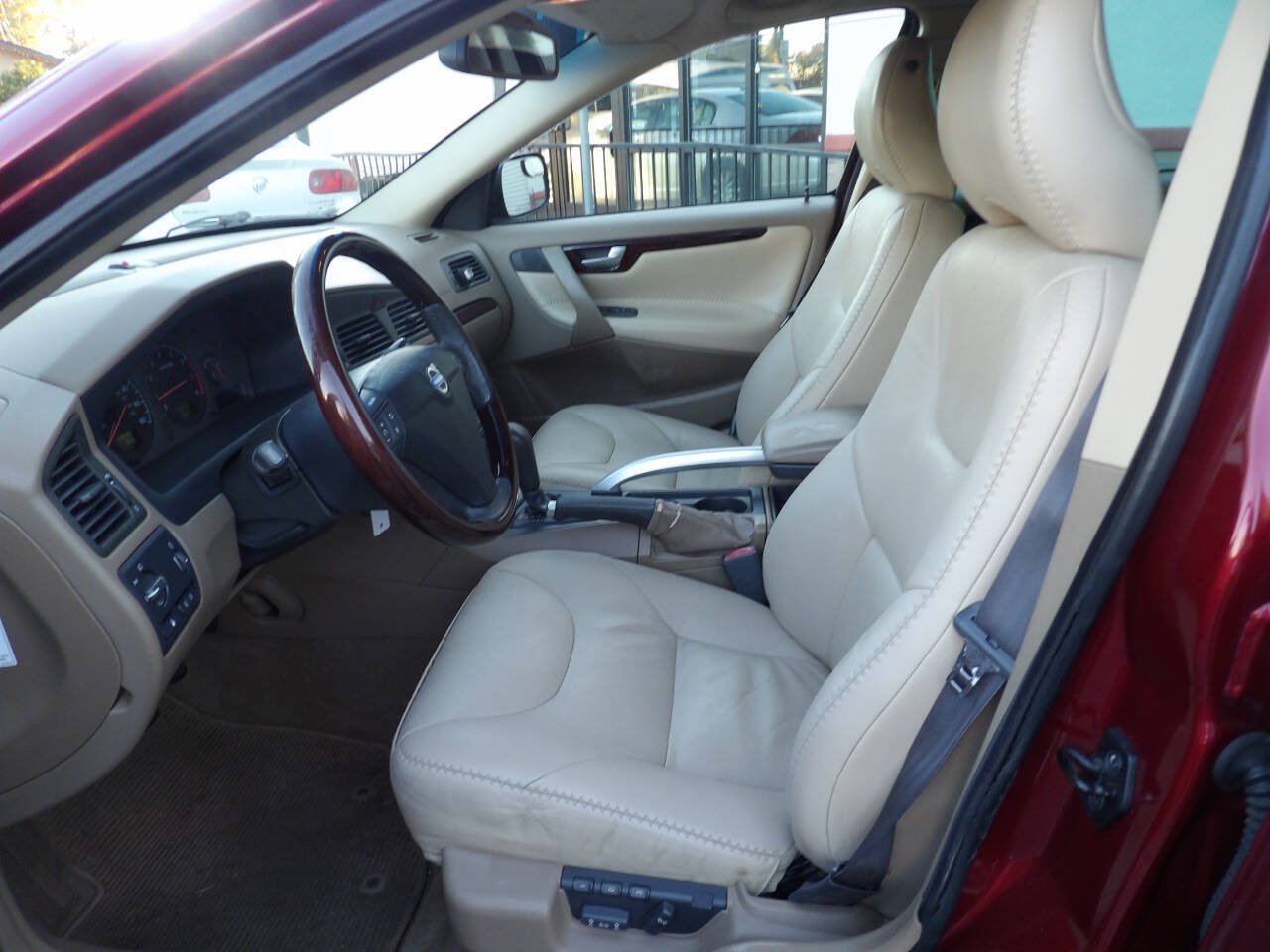 Used 2003 Volvo V70 AWD/4WD image 8