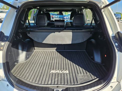 Used 2017 Toyota RAV4 SE AWD/4WD image 26