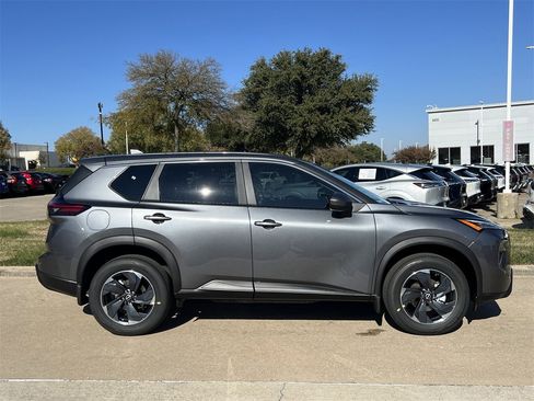 New 2026 Nissan Rogue SV image 3