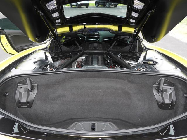 Used 2020 Chevrolet Corvette Stingray Preferred Cpe w/ 2LT Preferred Equipment Group RWD image 33