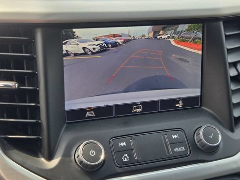 Used 2023 GMC Acadia SLT w/ Elevation Edition AWD/4WD image 39