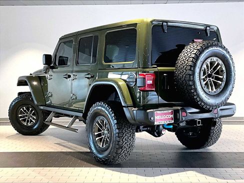 Used 2024 Jeep Wrangler Unlimited Rubicon 4xe image 3