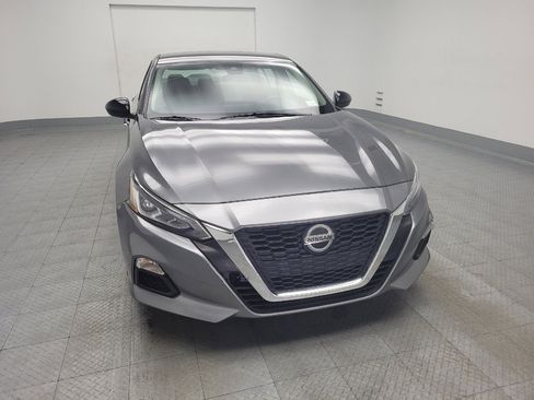 Used 2022 Nissan Altima 2.5 SR image 14