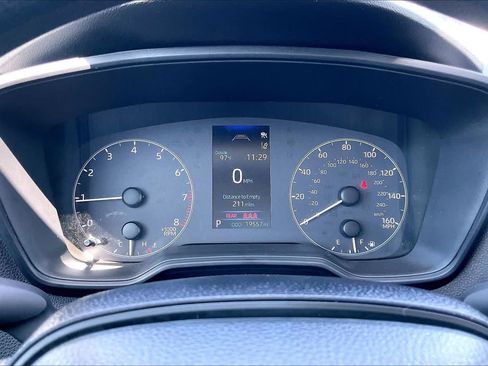 Used 2025 Toyota Corolla LE FWD image 25