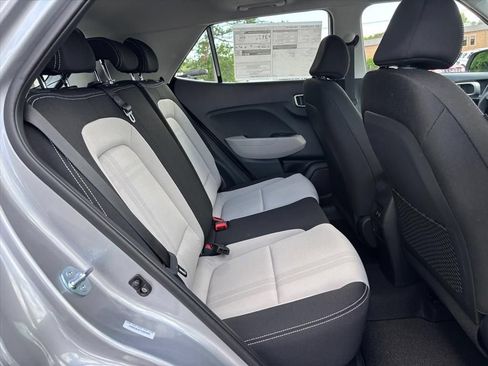 New 2026 Hyundai Venue SEL FWD image 11