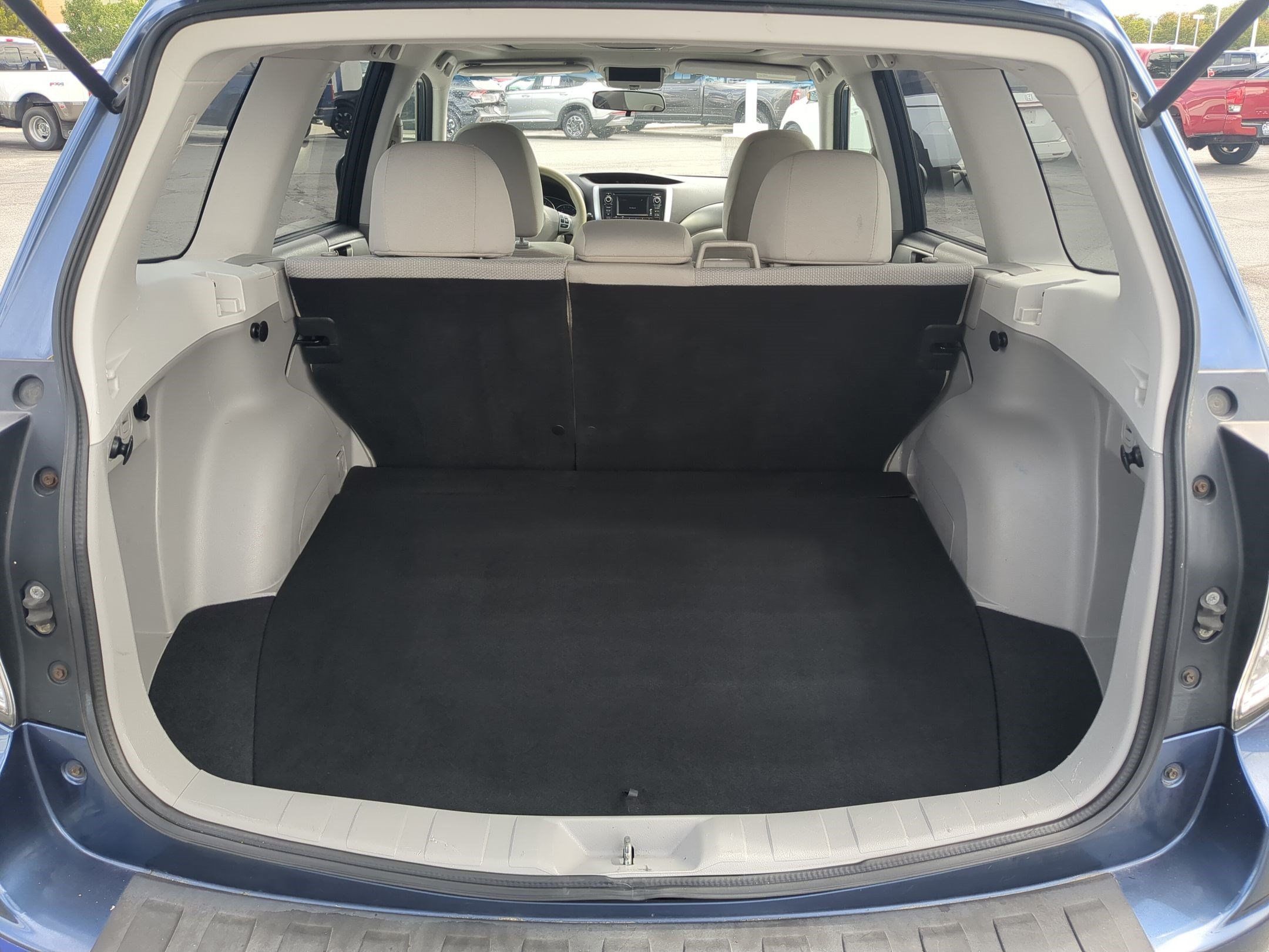 Used 2013 Subaru Forester 2.5X Premium w/ All-Weather Plus Pkg AWD/4WD image 29