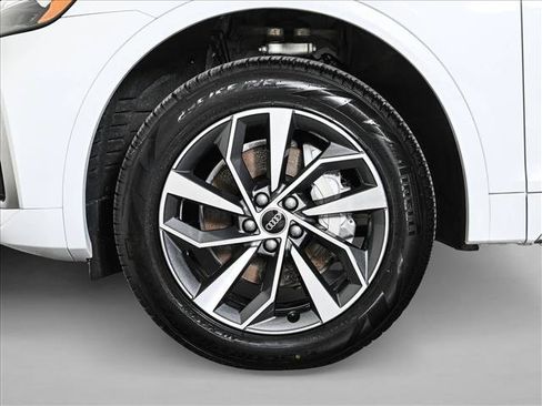 Used 2023 Audi Q5 2.0T Premium Plus w/ Premium Plus Package AWD/4WD image 25