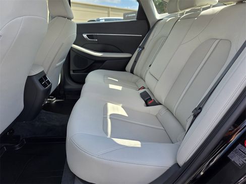 Used 2023 Hyundai Sonata SEL w/ Convenience Package image 17
