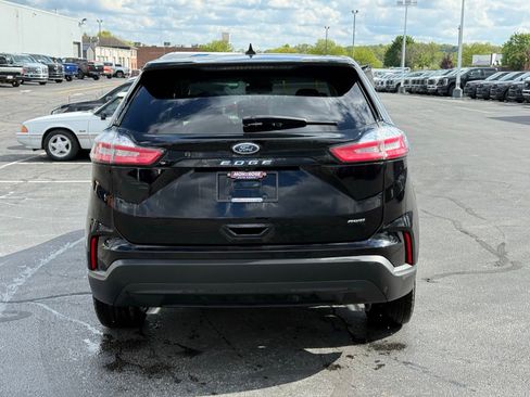 Used 2024 Ford Edge SE AWD/4WD image 3
