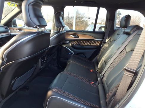 Used 2023 Jeep Grand Cherokee Summit w/ Luxury Tech Group V image 13