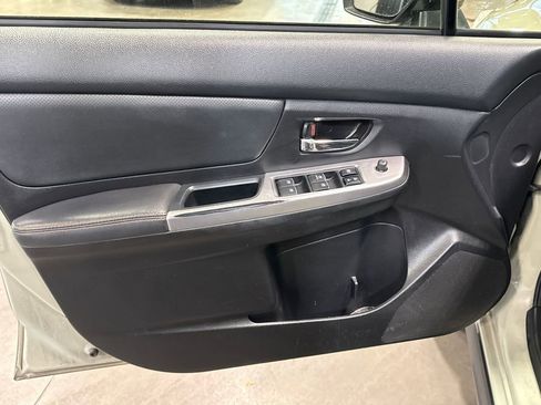Used 2016 Subaru Crosstrek 2.0i Limited AWD/4WD image 8