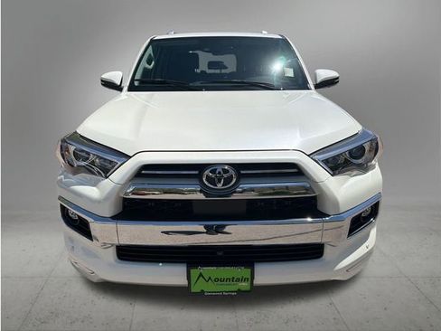 Used 2022 Toyota 4Runner Limited AWD/4WD image 8