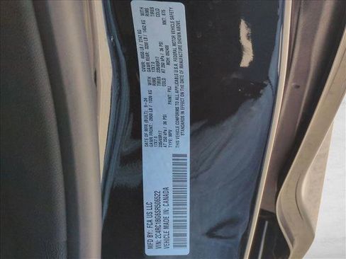 Used 2025 Chrysler Pacifica Select image 25