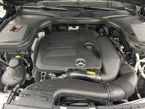Used 2021 Mercedes-Benz GLC 300 4MATIC w/ Multimedia Package image 31