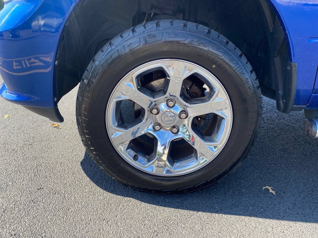 Used 2019 RAM 1500 Express w/ Express Value Package AWD/4WD image 10