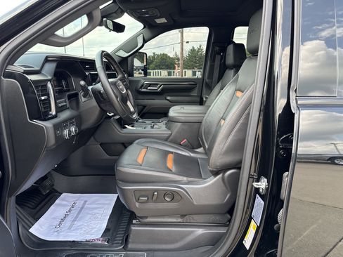 Used 2024 GMC Sierra 2500 AT4 w/ AT4 Premium Plus Package image 10