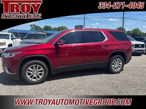 Used 2019 Chevrolet Traverse LT FWD image 2