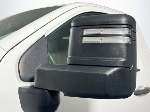 Used 2023 GMC Sierra 2500 Pro w/ Convenience Package image 10