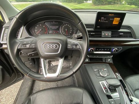 Used 2019 Audi Q5 2.0T Premium w/ Convenience Package AWD/4WD image 10