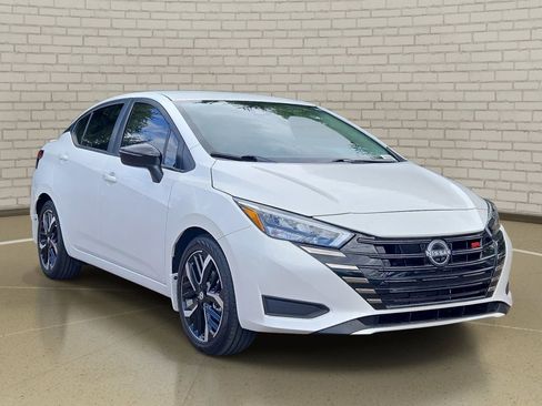 Used 2025 Nissan Versa SR w/ Trunk Package FWD image 3