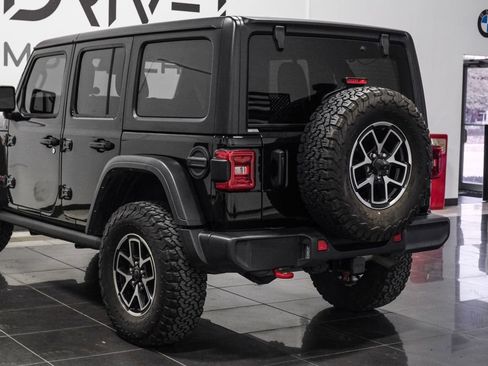 Used 2024 Jeep Wrangler Unlimited Rubicon image 15
