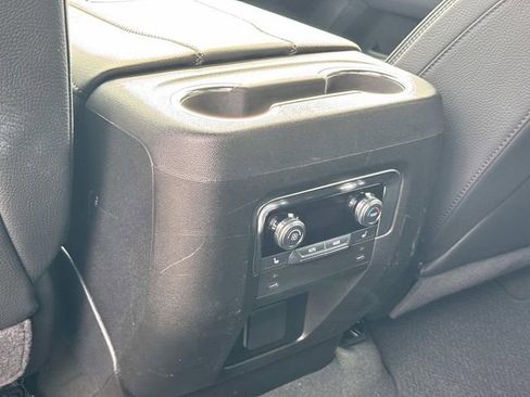 Certified 2025 GMC Yukon Denali image 18