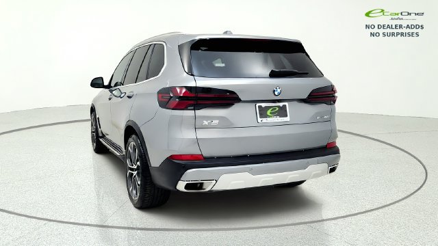 Used 2025 BMW X5 sDrive40i w/ Parking Assistance Package RWD image 7