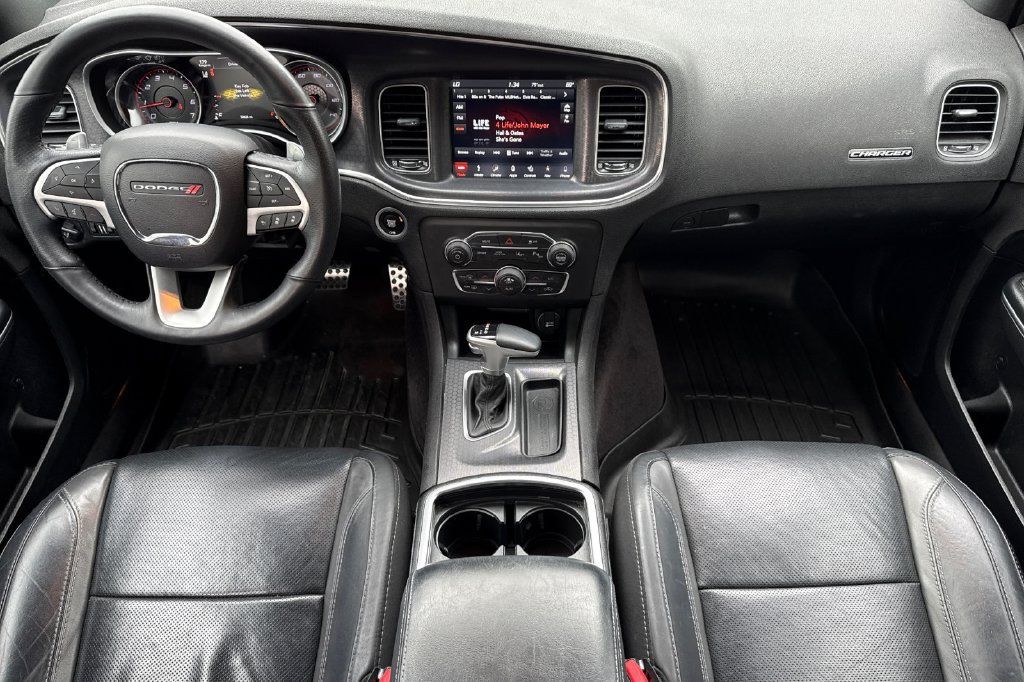 Used 2018 Dodge Charger GT AWD/4WD image 5
