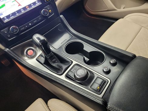 Used 2018 Nissan Maxima Platinum image 26