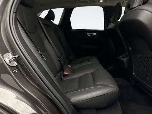 Used 2023 Volvo XC60 B5 Plus w/ Protection Package Premier image 20