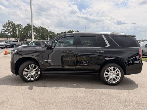 Used 2023 Chevrolet Tahoe High Country AWD/4WD image 17