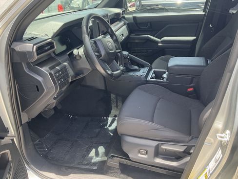 Used 2025 Toyota Tacoma SR5 RWD image 7