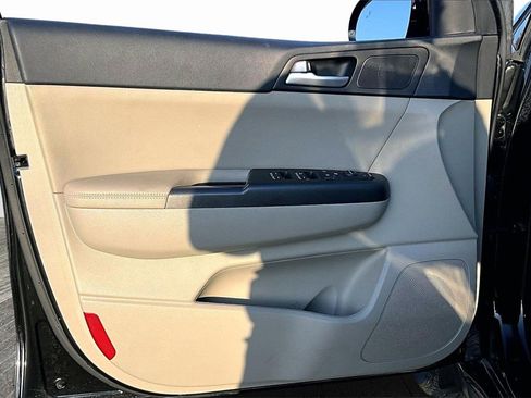 Certified 2022 Kia Sportage Nightfall Edition image 18