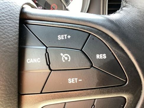 Used 2022 Dodge Charger SXT image 14