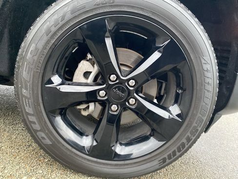 Used 2023 Jeep Grand Cherokee Altitude image 7