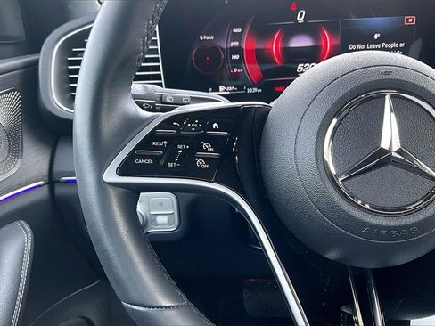 Used 2025 Mercedes-Benz GLE 450 GLE 450 image 10