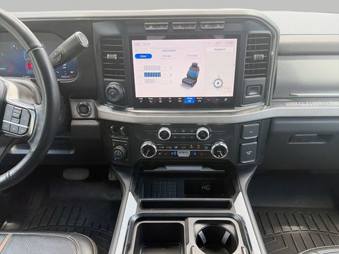 Used 2024 Ford F250 Platinum w/ Tremor Off-Road Package AWD/4WD image 11