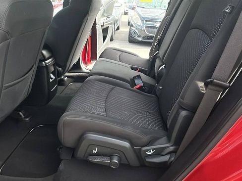 Used 2018 Dodge Journey SE FWD image 24