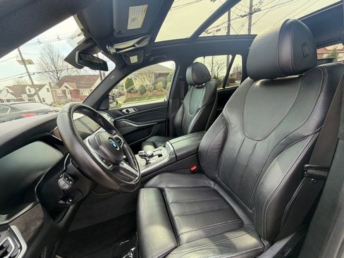 Used 2019 BMW X5 xDrive40i w/ M Sport Package image 14