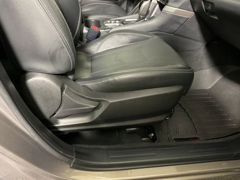 Used 2020 Subaru Forester Limited image 35