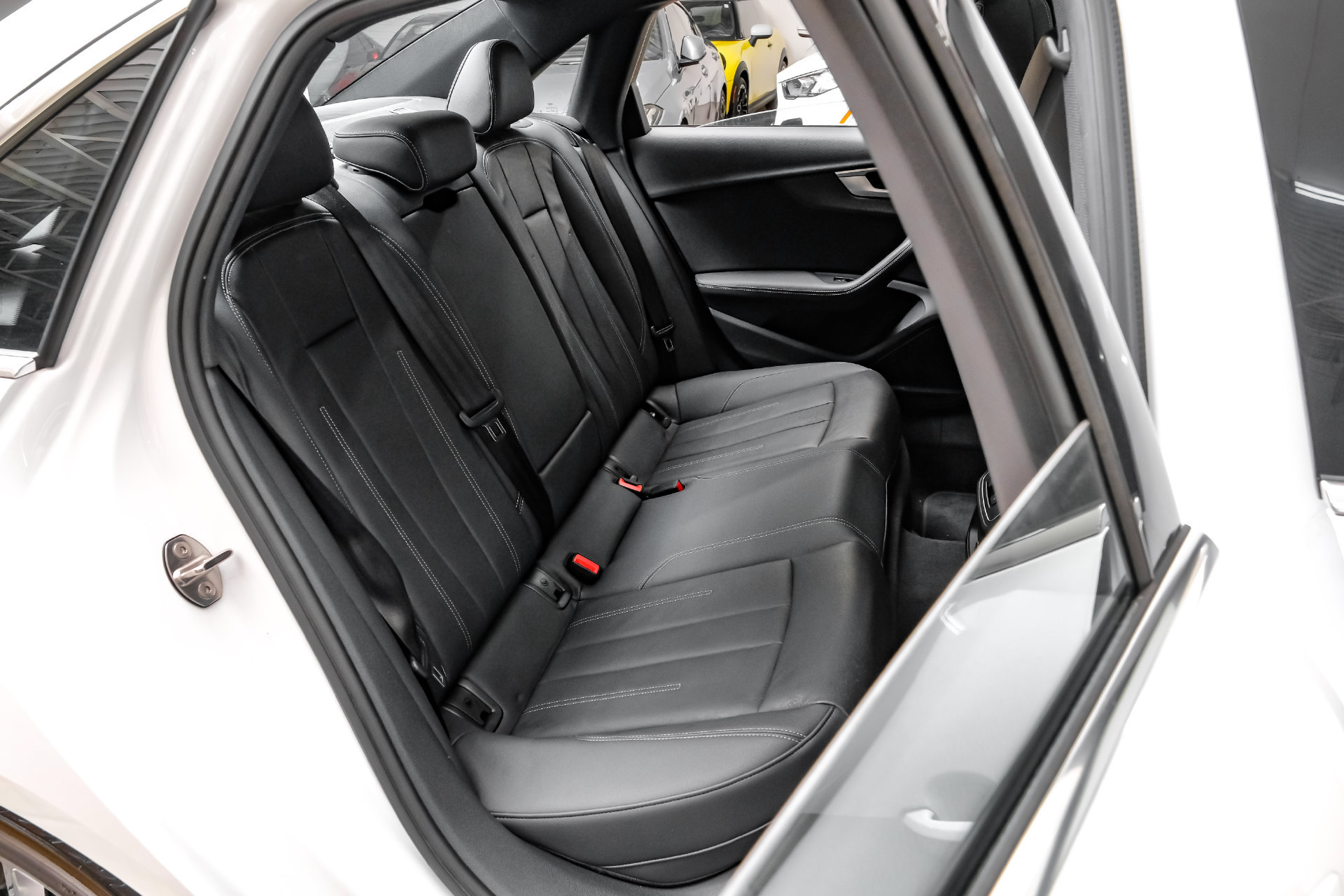 Used 2023 Audi A4 2.0T Premium Plus w/ Premium Plus Package AWD/4WD image 39
