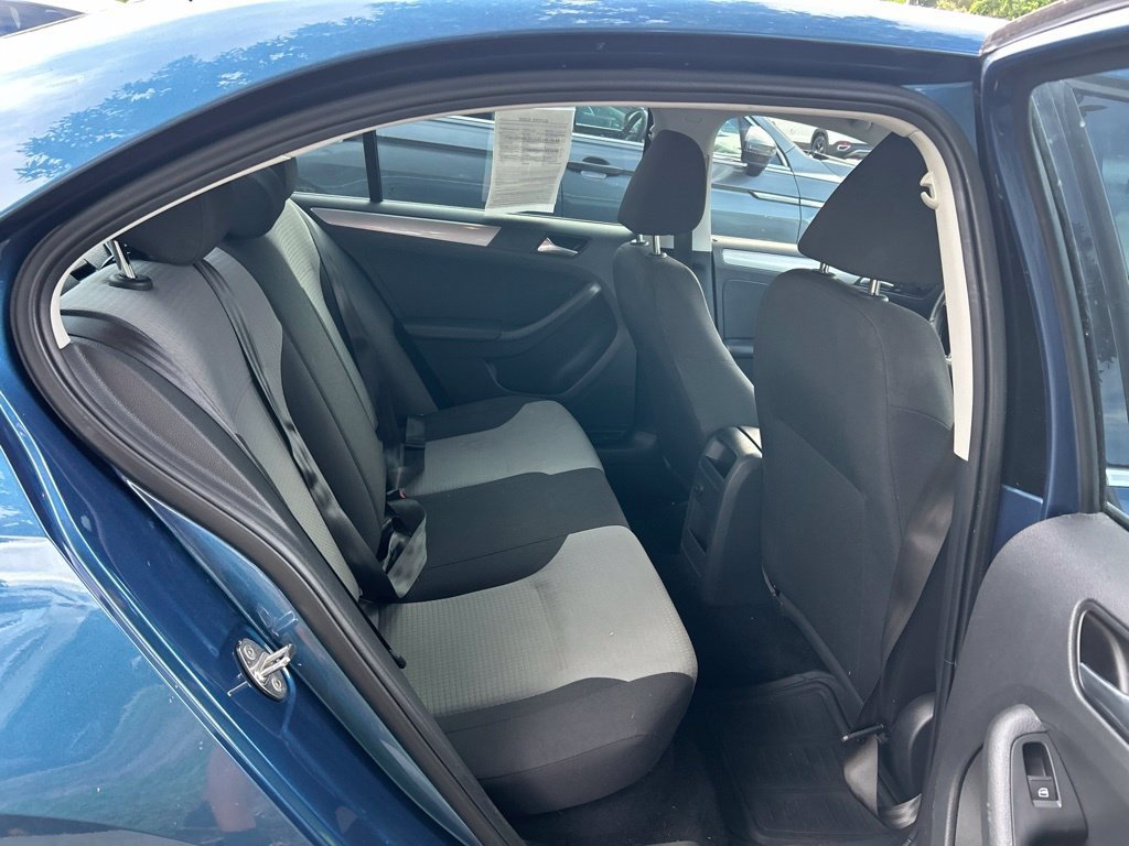 Used 2017 Volkswagen Jetta S FWD image 40