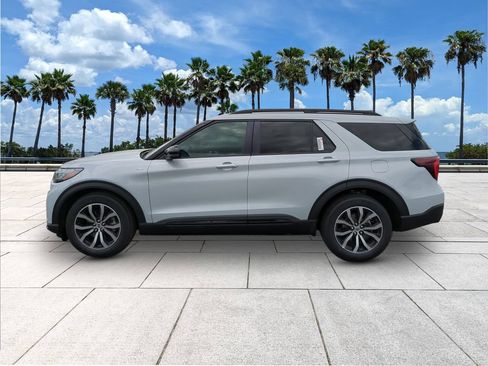New 2026 Ford Explorer ST-Line w/ Premium Package RWD image 4