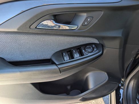 Used 2022 Chevrolet TrailBlazer LS image 18