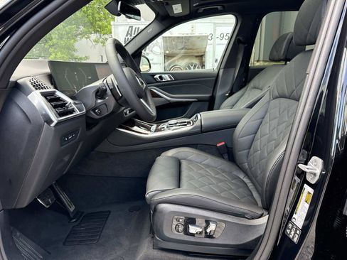 New 2026 BMW X5 xDrive40i w/ M Sport Package AWD/4WD image 14